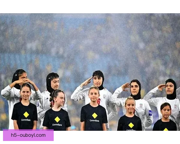 伊朗女足球员遭监控护照被扣家人受威胁